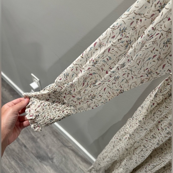 NWOT Pinkblush Ivory Floral Smocked Front Ruffle Hem Maternity Midi Dress size M - Picture 9 of 9